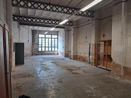 Local comercial en alquiler en Igualada, Antic Escorxador photo 0