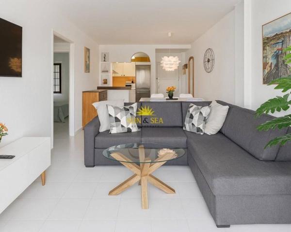 Apartamento en alquiler en Los Alcázares, Plaza 525 photo 0