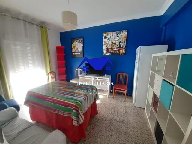 Piso en alquiler en Sevilla, Villegas - Los Principes photo 0