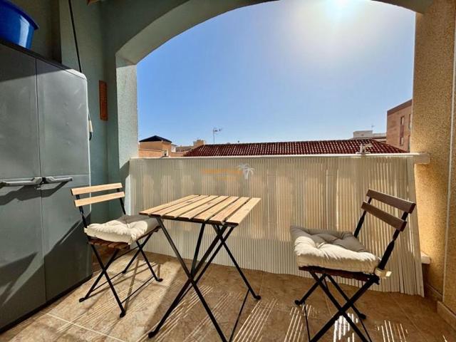 Apartamento en alquiler en Torrevieja, La Mata pueblo photo 0