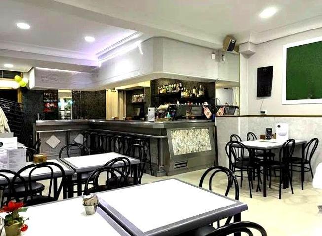 Local comercial en alquiler en Móstoles photo 0