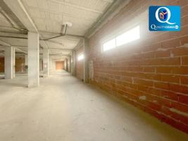 Local comercial en alquiler en Elche, Elche-Elx photo 0
