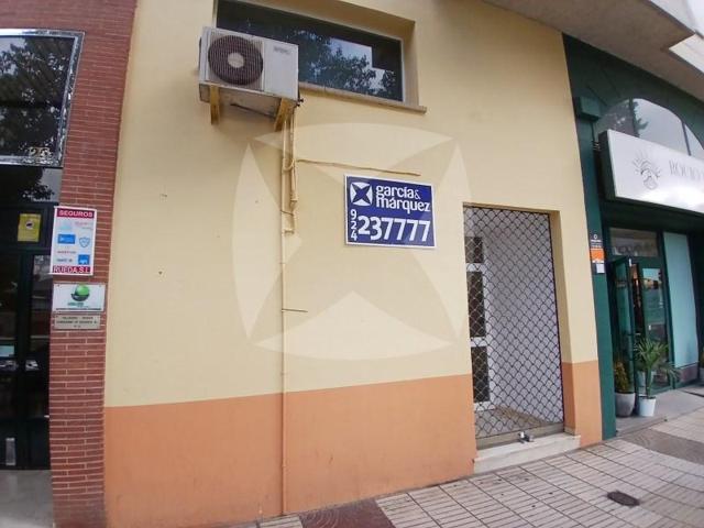 Local comercial en alquiler en Badajoz, María Auxiliadora photo 0