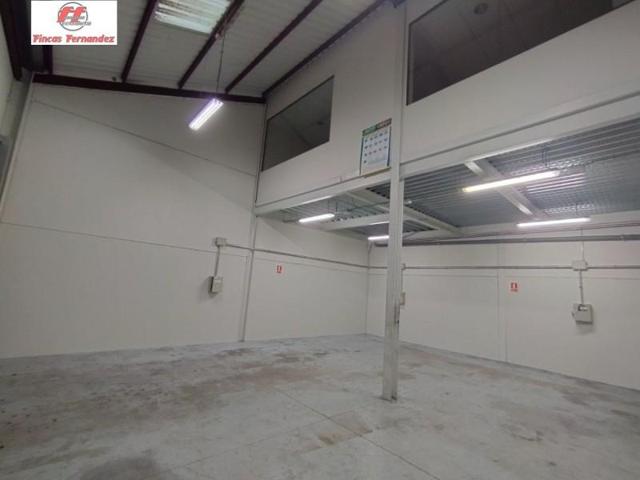 Nave industrial en alquiler en Velilla de San Antonio, Pol. Ind. Miralrio photo 0