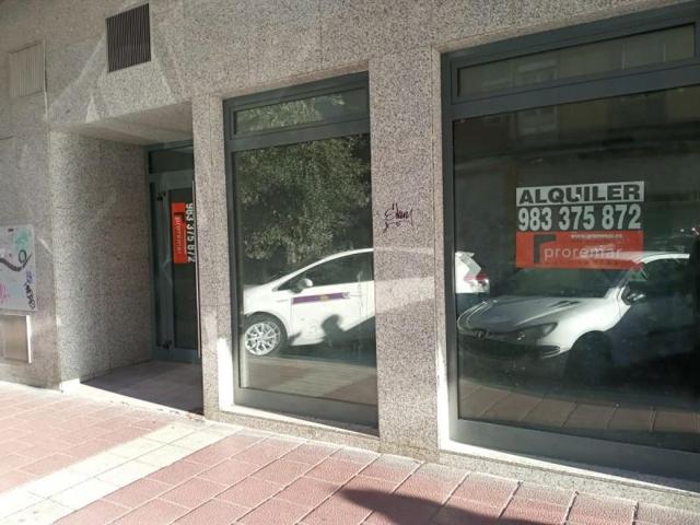 Local comercial en alquiler en Valladolid, San Pablo photo 0