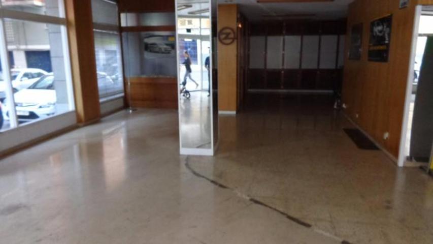 Local comercial en alquiler en Elda, Avenida de chapí photo 0