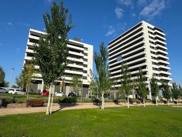 Local comercial en alquiler en Martorell, La Sínia photo 0