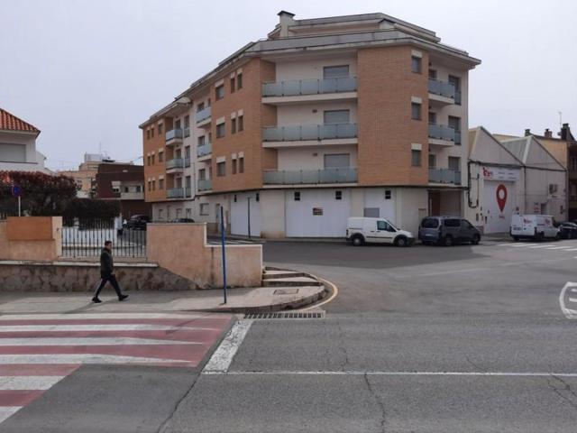 Local comercial en alquiler en Amposta, Urbana photo 0