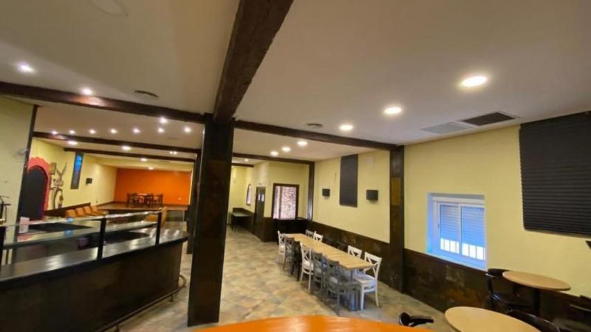 Local comercial en alquiler en Murcia, Cobatillas photo 0