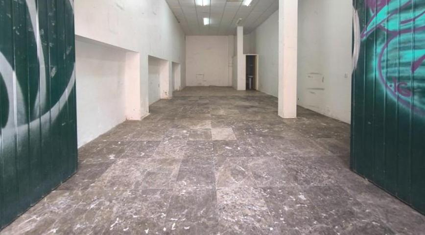 Local comercial en alquiler en Sevilla, Cruz Roja - Capuchinos photo 0