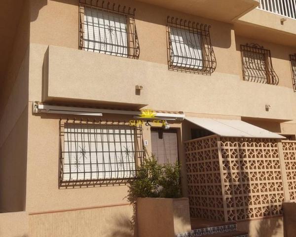 Chalet en alquiler en Cartagena, La Manga Del Mar Menor photo 0