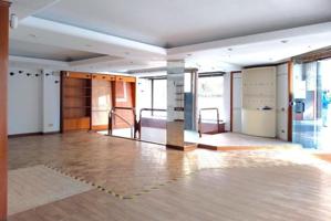 Local comercial en alquiler en Oviedo, Centro photo 0