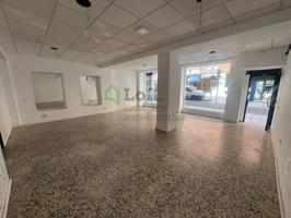 Local comercial en alquiler en Badajoz photo 0