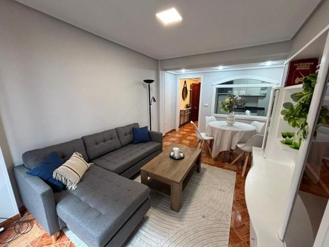 Piso en alquiler en Gijón, Laviada photo 0