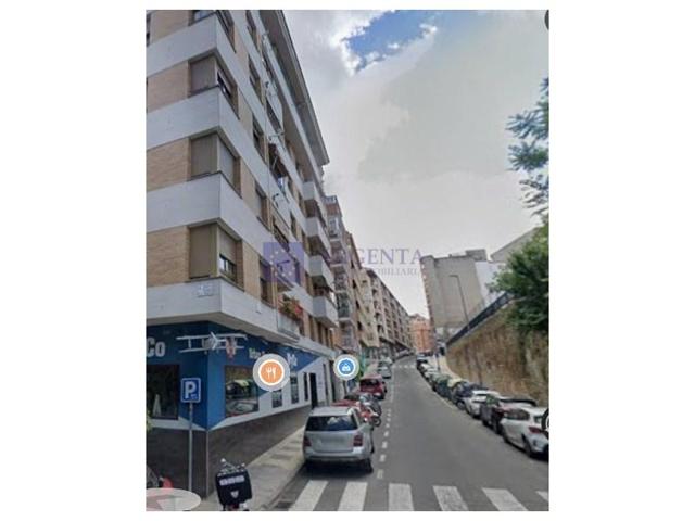 Local comercial en alquiler en Cáceres photo 0