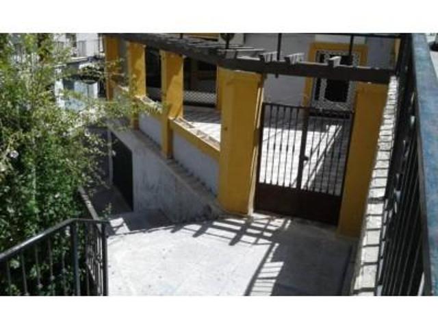 Local comercial en alquiler en Loja, Barrio Alto photo 0