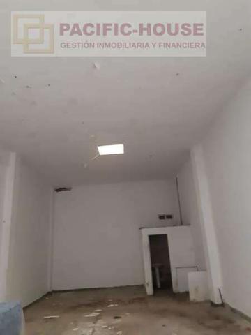 Local comercial en alquiler en Valencia, Campanar photo 0