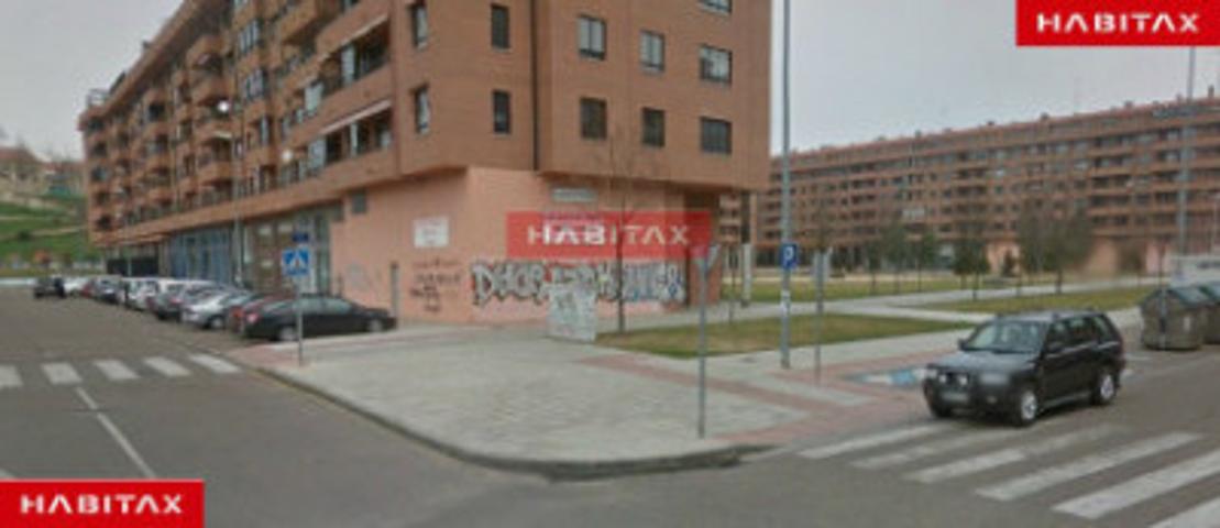 Local comercial en alquiler en Zamora, La Vaguada photo 0