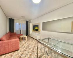Apartamento en alquiler en Torrevieja, Playa del Cura photo 0