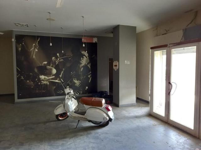 Local comercial en alquiler en Zaragoza, Barrio Jesús photo 0