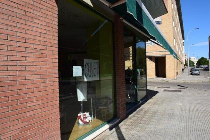 Local comercial en alquiler en León photo 0