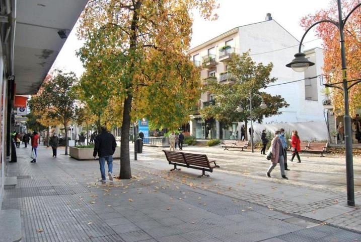 Local comercial en alquiler en Majadahonda, Casco Antiguo photo 0