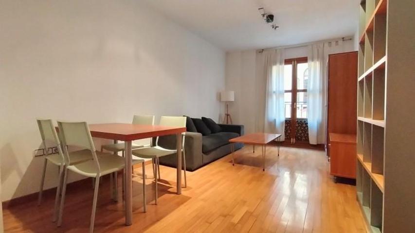 Piso en alquiler en Murcia, Plaza Santo Domingo photo 0