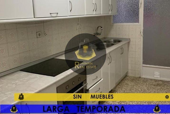 Piso en alquiler en Granada, Camino de ronda photo 0