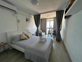 Apartamento en alquiler en Torremolinos, La Carihuela photo 0