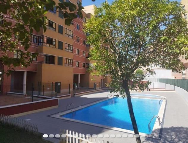 Piso en alquiler en Valladolid, Parquesol photo 0