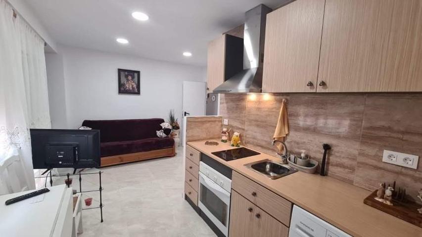 Piso en alquiler en Alicante, Carolinas Altas photo 0