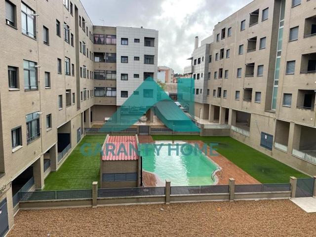 Piso en venta en Cáceres, CASA PLATA photo 0