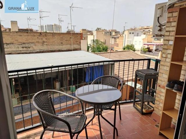 Piso en alquiler en Granada, Zaidin photo 0