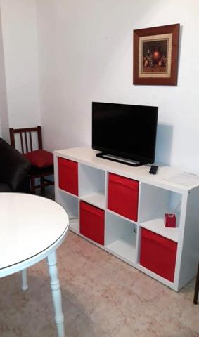 Piso en alquiler en Granada, Constitucion photo 0