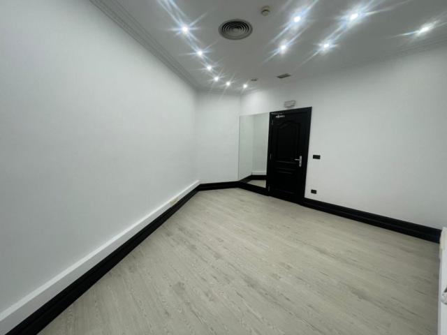 Oficina en alquiler en Bilbao, Moyua photo 0