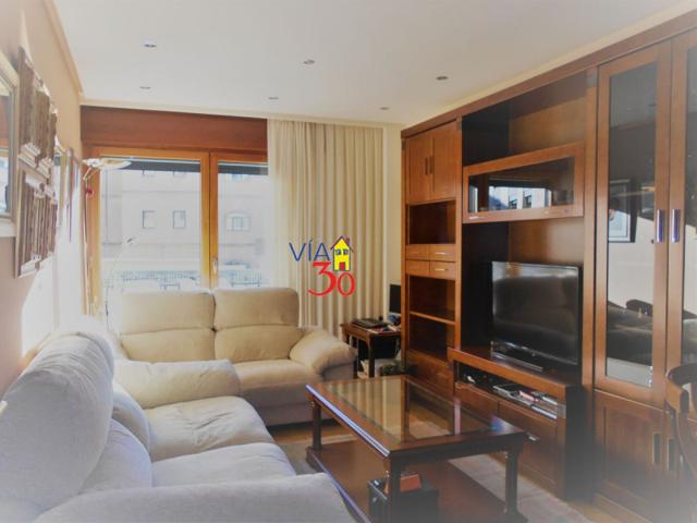 Piso en alquiler en Salamanca, Plaza - de Toros photo 0