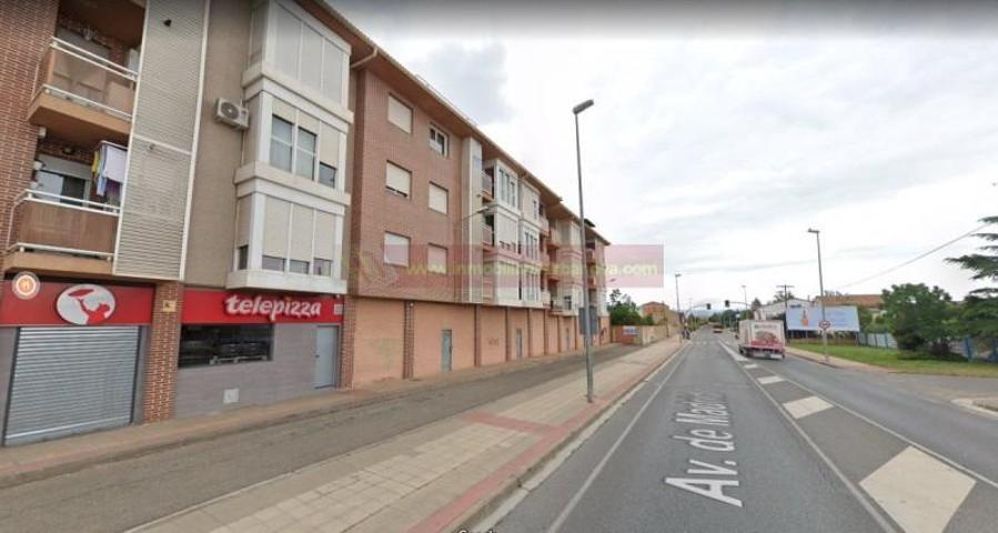 Local comercial en alquiler en Lardero, Lardero photo 0