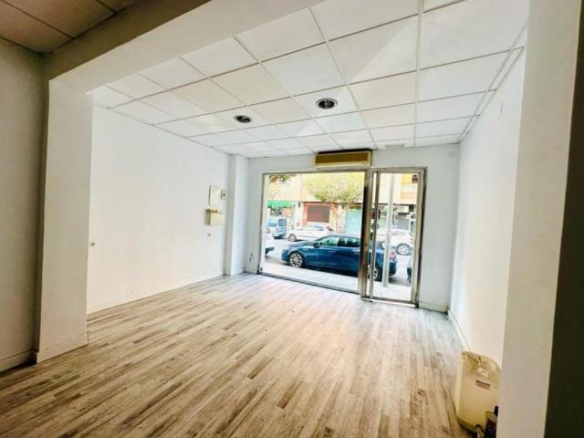 Local comercial en alquiler en Almería, Centro - Ctra. Ronda photo 0