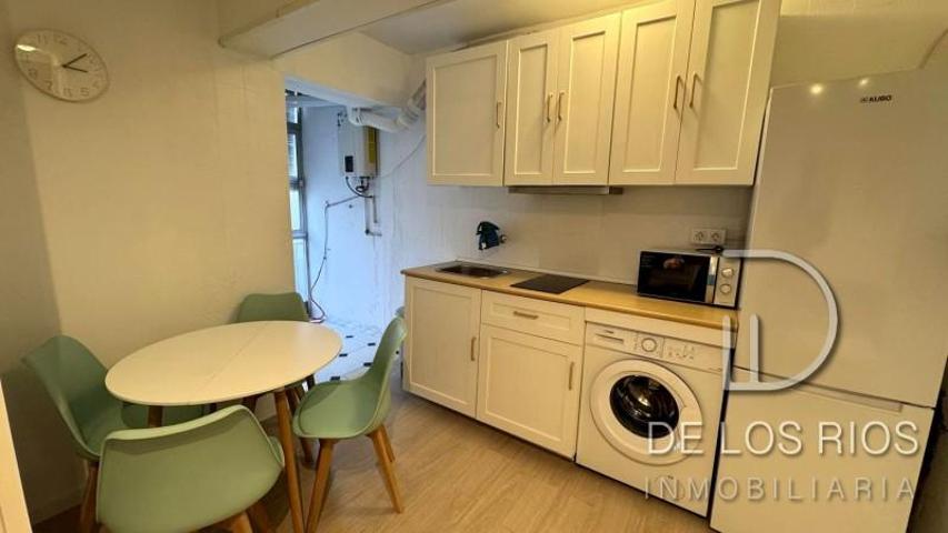 Apartamento en alquiler en Granada, Calle Doctor García y García de Castro, 18015 photo 0