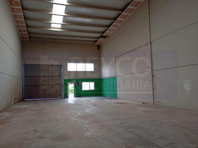 Edificio en alquiler en Nájera photo 0