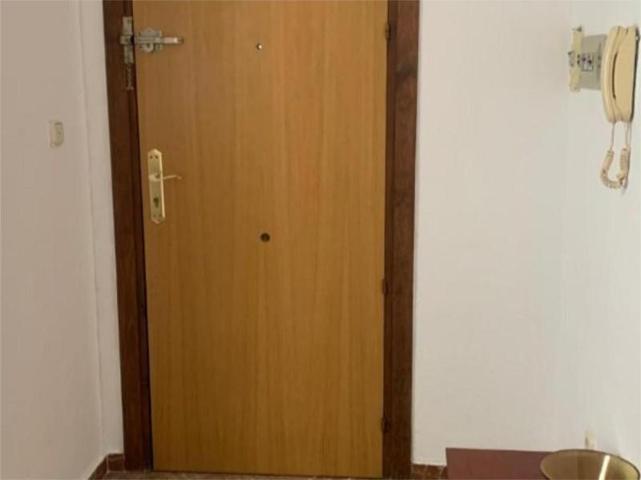 Piso en alquiler en Granada, Gran capitan photo 0