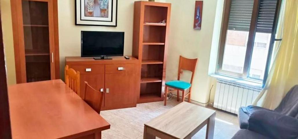 Piso en alquiler en Salamanca, Centro photo 0