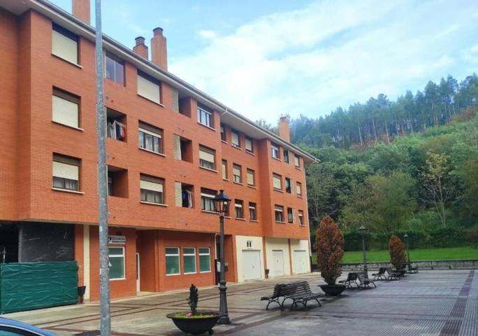 Local comercial en alquiler en Zalla, Zalla photo 0