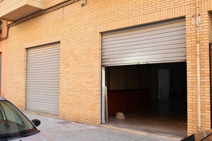 Local comercial en alquiler en Valencia, Fonteta de Sant Lluìs - Fuente de San L photo 0