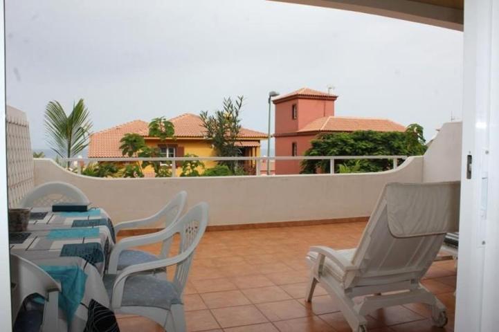 Apartamento en alquiler en Puerto de la Cruz, Punta Brava photo 0