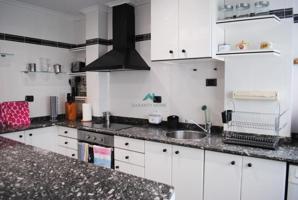 Piso en alquiler en Laredo, Centro photo 0