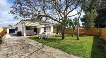 Chalet en alquiler en Chiclana de la Frontera, Las rapaces photo 0