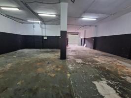 Local comercial en alquiler en Paterna, Campamento photo 0