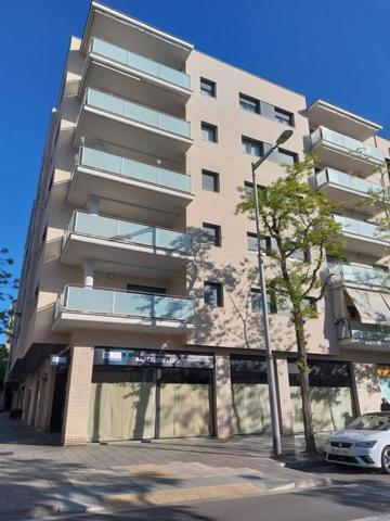 Local comercial en alquiler en Lleida, CAPPONT photo 0