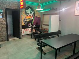 Local comercial en alquiler en Zaragoza, Barrio de Delicias photo 0